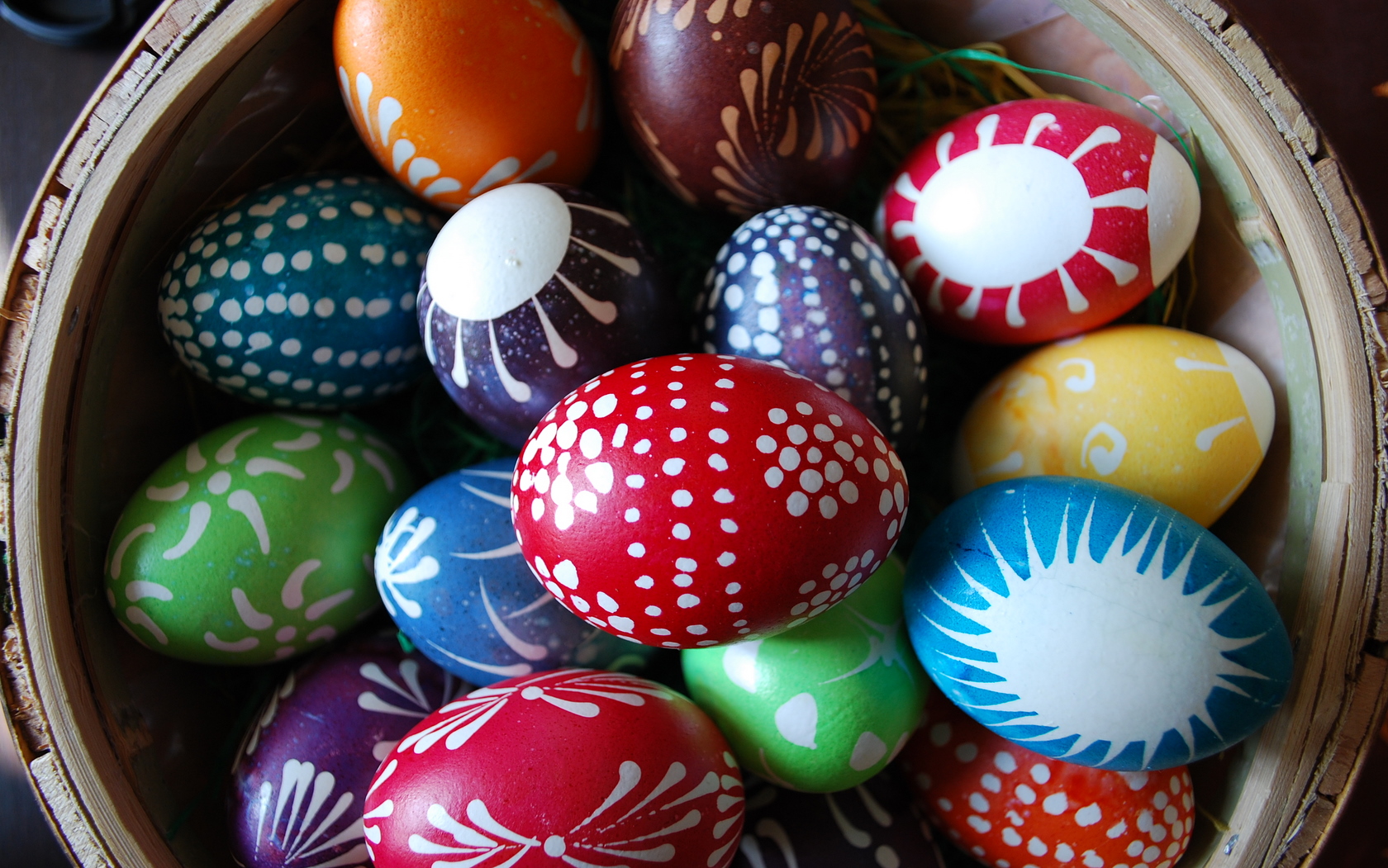 Пасха - это не только красочные яйца. Для настоящих верующих сегодня начинается скорбная неделя. Фото с сайта sxc.hu