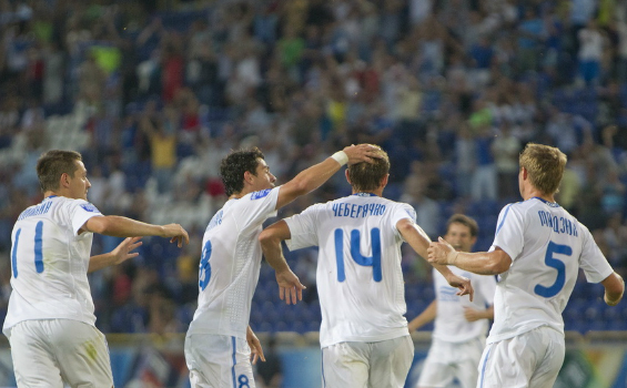 Евгений Чеберячко забил два гола. Фото с сайта fcdnipro.ua