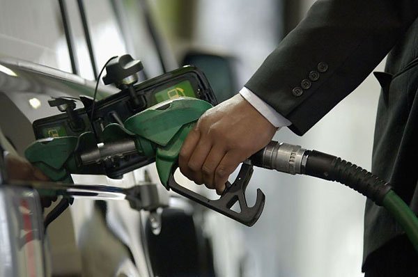Бензин за сутки не поменялся в цене. Фото с сайта sxc.hu
