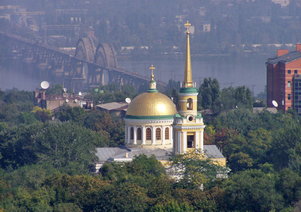 Многие известные люди родились в Екатеринославе. Фото с сайта tourdnepr.com