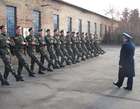 Военную подготовку по программе обучения офицеров запаса могут проходить студенты всех украинских вузов. Фото с сайта edu.ua