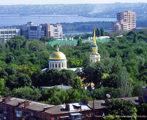 Собор на площади. Фото из фотогалереи gorod.dp.ua