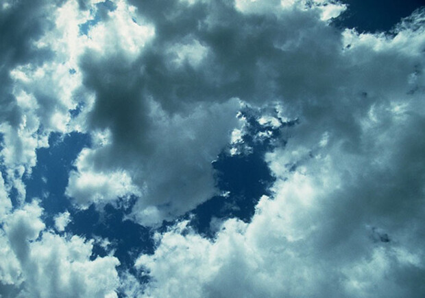 Сегодня будет облачно, но осадков синоптики не обещают. Фото с сайта clasno.com