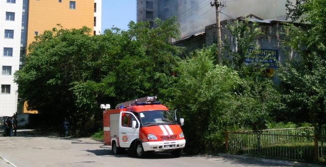 Пожар на Рогалева. Фото: forum.gorod.dp.ua