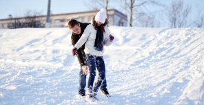 Пока есть снег, нужно наслаждаться. Фото: my-svadba.ru