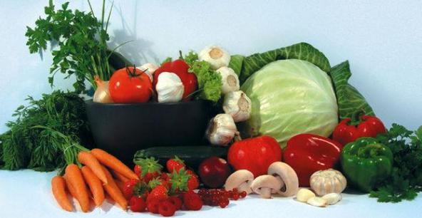 Можно сырые овощи и фрукты. Фото: agrodovidka.info