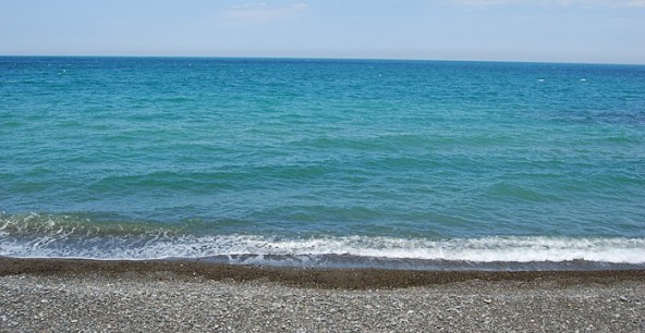 Черное море самое теплое в Керчи. Фото: moreotdiha.in.ua