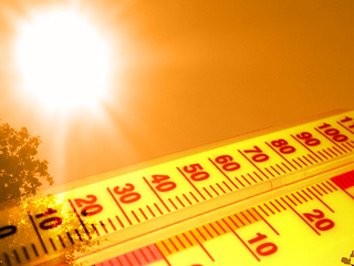 В последнее время термометр не показывает меньше 40 градусов выше нуля. Фото с сайта ru.tsn.ua