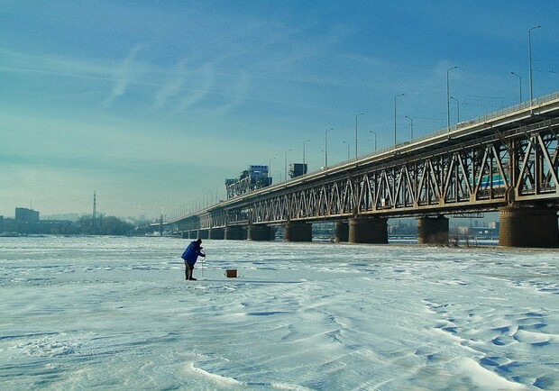Днепр уже не замерзнет. Фото Дениса Моторина