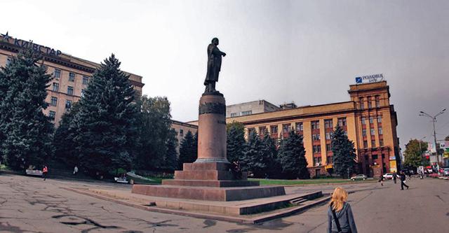 Ленина на площади больше нет. Фото сайта image.112.ua