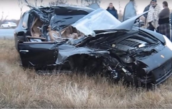 Новость - События - Попавшего на Porsche Cayenne в ДТП кандидата в мэры привезли в Днепр