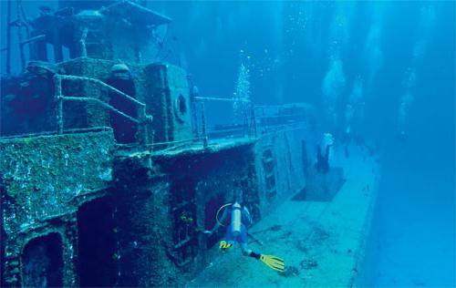 Новость - События - Титаник по-днепровски: на "косе" разобрали на металлолом затонувший пароход 19-го века