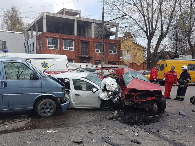 Новость - События - Страшное ДТП возле ДАФИ: скончалась водитель второго авто