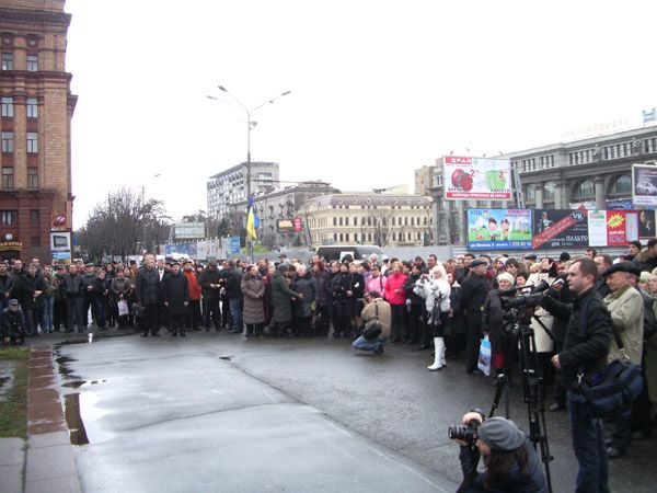 Предприниматели собрались в центре города. Фото с сайта dneprnews.info