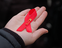 Сегодня - Всемирный день борьбы со СПИДом. Фото с сайта new-most.info.