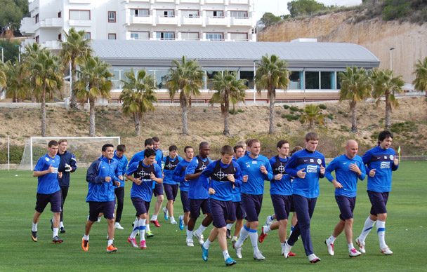 "Днепр" тренируется в Испании. Фото с официального сайта "Днепра".