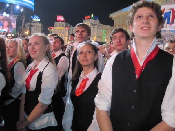 Танцоры из Днепра не хотят сдаваться. Фото из группы "Майданс" вКонтакте