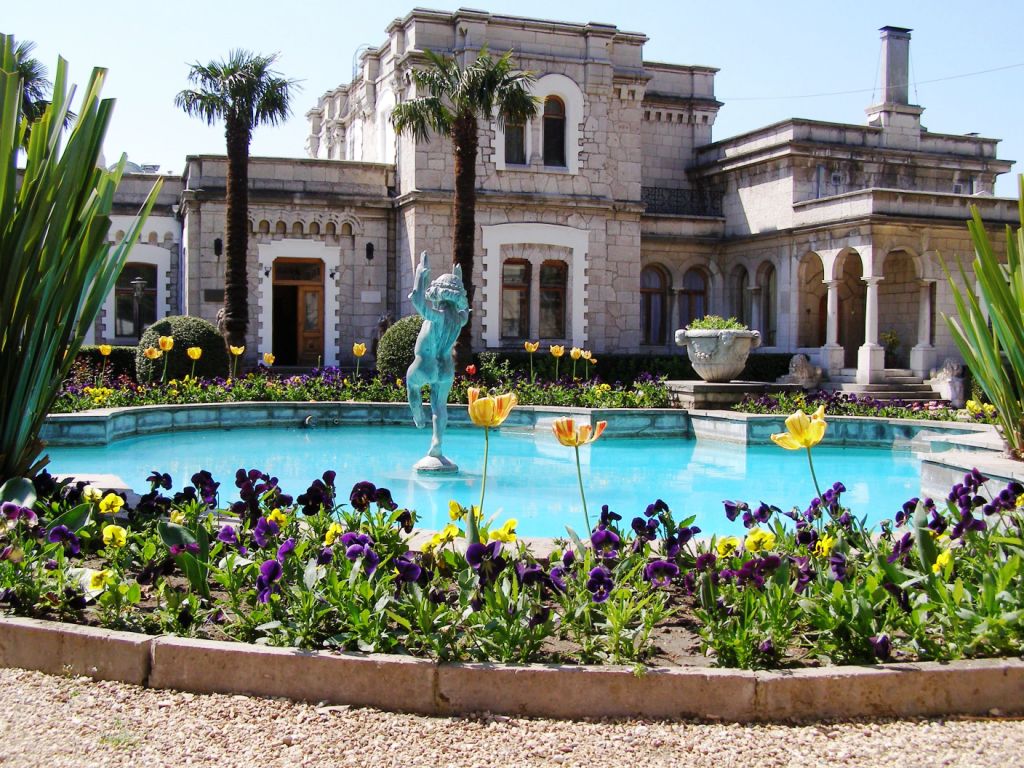 Юсуповский дворец в Кореизе: особняк убийцы Гришки Распутина и резиденция Сталина 