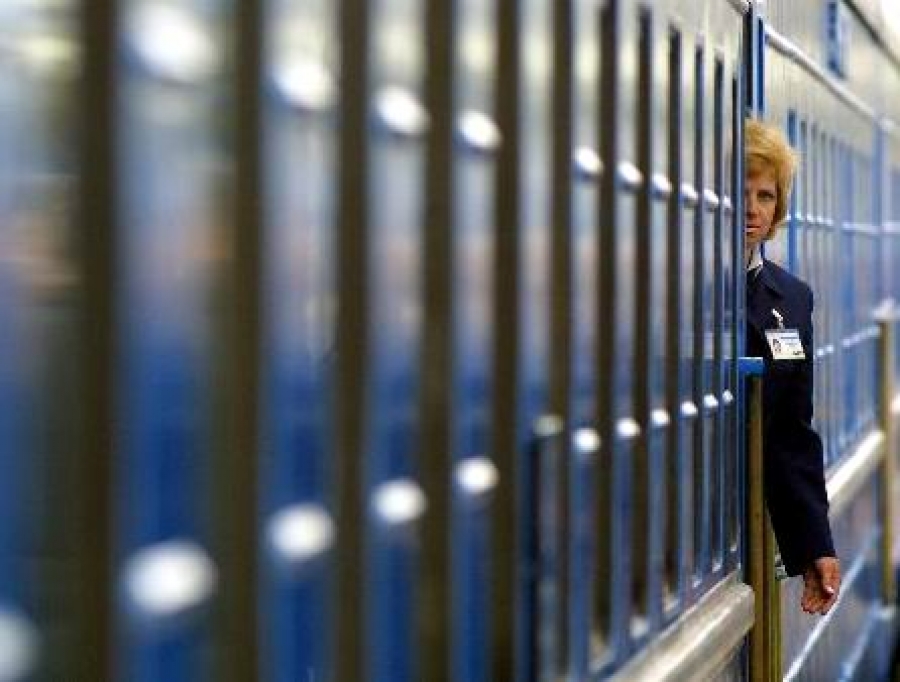 В купе проводников, на электричках или автостопом: как добраться в Крым, если в кассах нет билетов