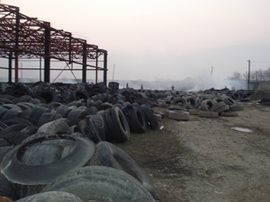 Украина освободится от миллионов опасных автопокрышек