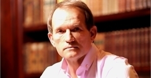 Виктор Медведчук поздравил юристов с профессиональным праздником