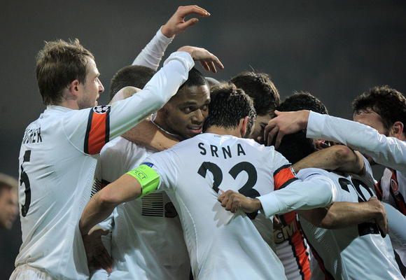 Городской футбол: букмекерские конторы рассчитывают на 