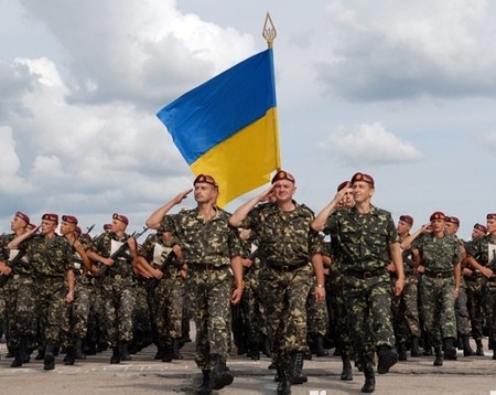 Вооруженные силы Украины приводят в состояние полной боевой готовности. Фото с сайта korrespondent.net