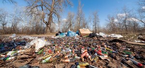 Нашли место: на Троещине устроили свалку батареек