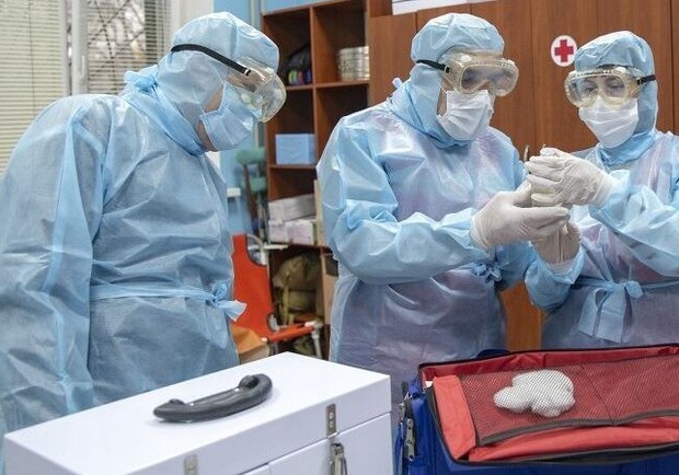 Новые подозрения: 10 пациентов сдают тест на коронавирус фото