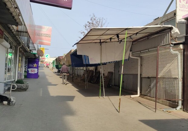 Грустно и одиноко: что происходит на Центральном рынке во время карантина