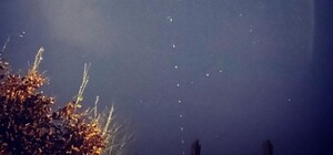 Видеофакт: в небе над Оболонью и Голосеево заметили семнадцать НЛО