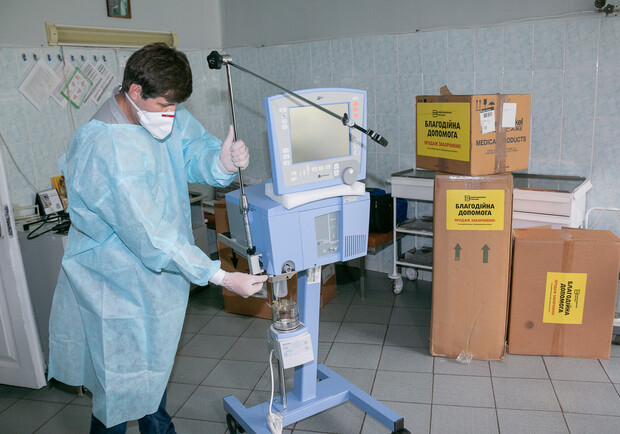 ІНТЕРПАЙП та OLX поставили сім апаратів ШВЛ в лікарні Дніпропетровської області фото