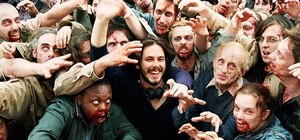 Плевали на карантин: днепряне толпой штурмовали секонд-хенд (фото)