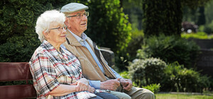 Алименты на родителей: в каком случае взрослые дети заплатят через суд