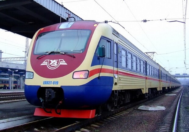В Днепропетровской области запустили пригородные поезда/ фото: Приднепровская железная дорога