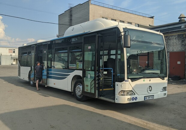 Пополнение: еще на один маршрут вышли больше автобусы - фото fb Иван Васючов
