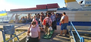 Дачная навигация: из Запорожья продолжают ходить катера