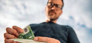 Тяжело приходится: Днепр попал в рейтинг городов по дороговизне жизни