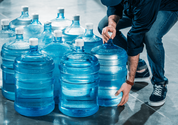 Доставка воды в Одессе: где заказать и сколько стоит  - фото Доставка воды