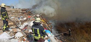 Надевай маску: возле метро 