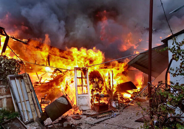 В Днепре на пожаре погибла пожилая женщина / фото: ГСЧС в Днепропетровской области