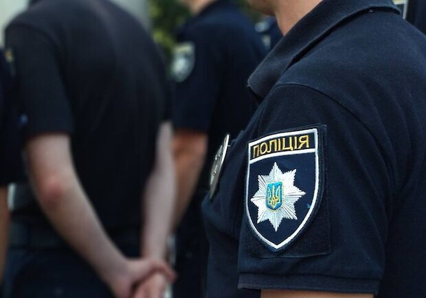 В Новомосковске избили полицейского / фото: apnews.com.ua
