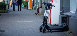 Есть из чего выбрать: в Киеве появился еще один прокат электросамокатов с антисептиком