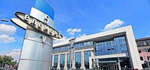 Не послушались: полиция закрыла спорткомплекс Порошенко за нарушение карантина