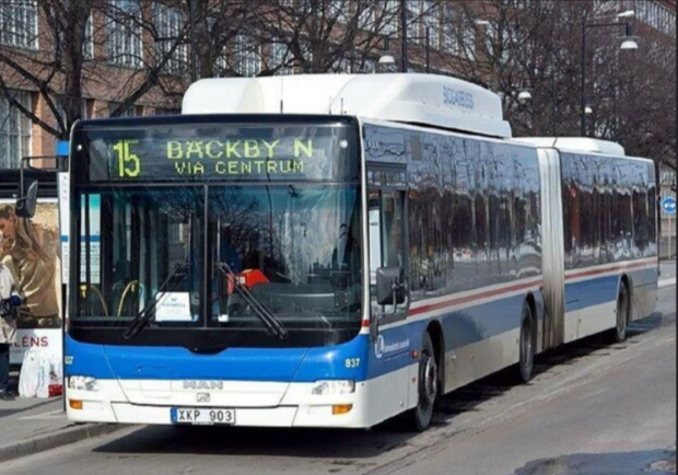 В Днепре на еще один маршрут выйдут атвобусы-гармошки / фото: fb Влад Allesfresser