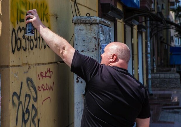 Местная знаменитость: с номером Печника начали делать тату