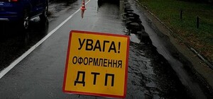 Угнал автомобиль и влетел в забор: патрульные рассказали подробности ночной погони в Харькове