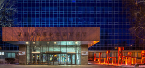 Не смогли выбрать ректора: ДНУ имени Гончара временно возглавила женщина