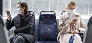 Не всем: в мэрии Харькова разъяснили, кому будут выдавать маски в транспорте