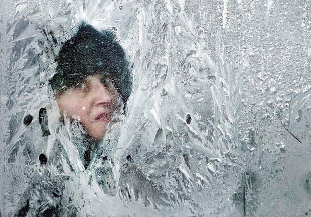 Даже лед не тает: днепряне жалуются на холодину в маршрутках - фото Shutterstock